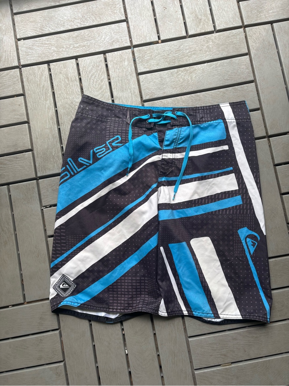 Quiksilver Men's Black Blue White Graphic Boardshorts